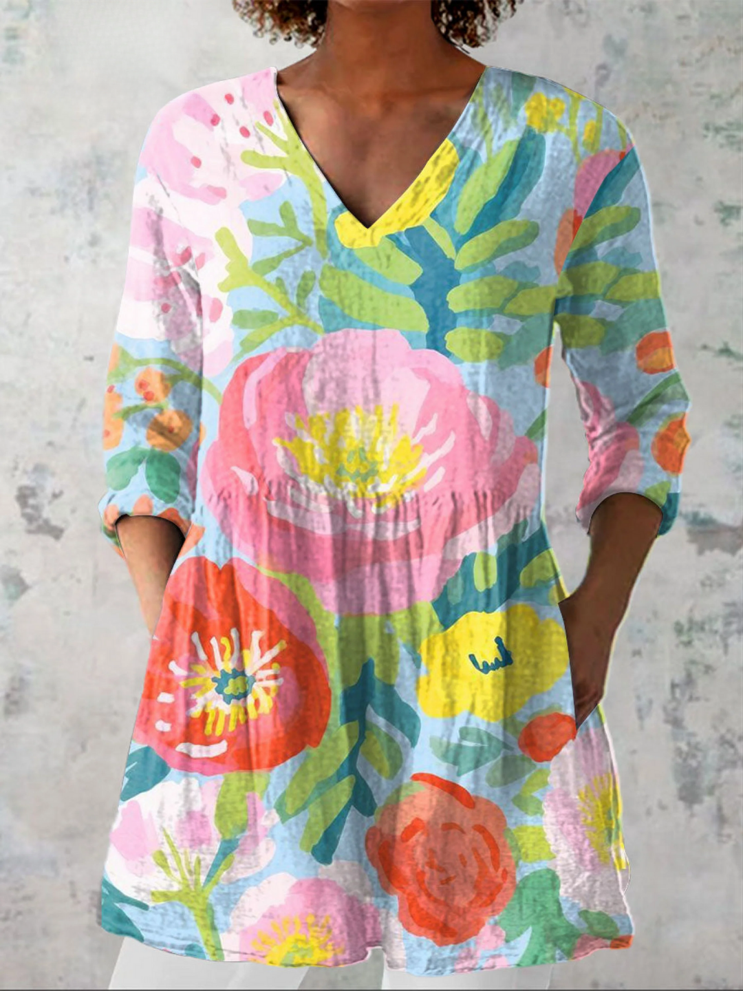 Henrietta | Long blouse with V-neck