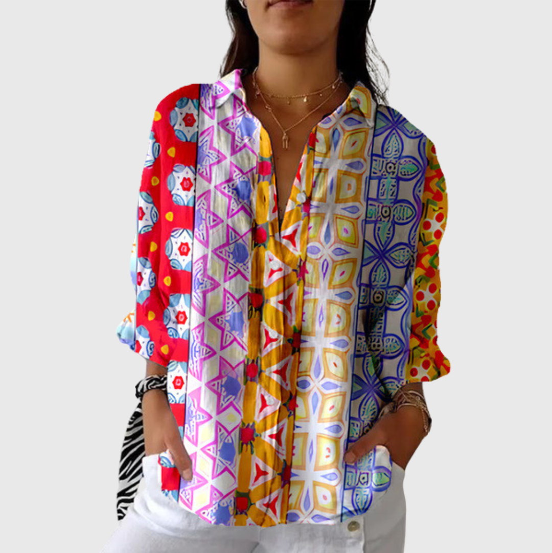 Cecilia | Light, colorful blouse with a print