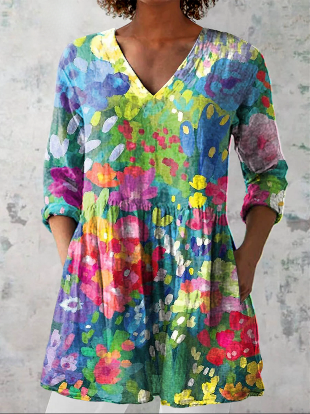 Madeleine | Long blouse with V-neck