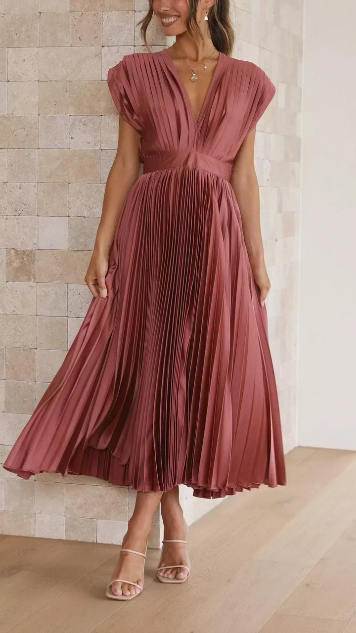 Sina | Elegant pleated dress