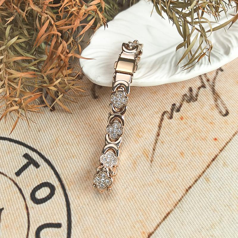 Paige | Elegant Magnetic Copper Bangle